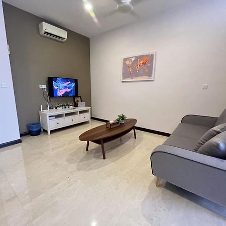 Silverscape Seaview Residences Melaka מראה חיצוני תמונה